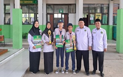Siswa MTsN 4 Cirebon Raih Medali di Final Mathematics Competition Jawa Barat 2025