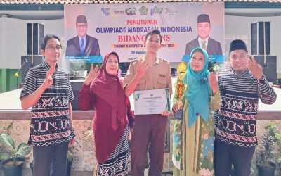 MTsN 4 Cirebon Sukses Jadi Tuan Rumah Penutupan OMI 2025, Siswa Raih Prestasi Bidang IPS