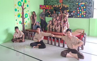 MTsN 4 Cirebon Hadirkan Pojok Baca Kependudukan, Perkuat Literasi Sosial Peserta Didik