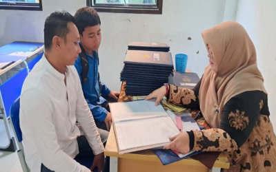 MTsN 4 Cirebon Laksanakan Pembagian Rapor Semester Genap Tahun Ajaran 2025/2026