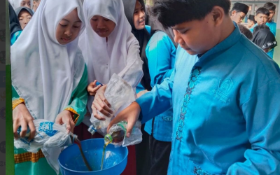 Sedekah Minyak Jelantah MTsN 4 Cirebon melalui BAZNAS, Wujud Kepedulian terhadap Lingkungan