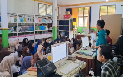 Pembahasan mengenai cinta lingkungan turut diperkuat melalui pengenalan lima prinsip Ekoteologi Islam, yakni Mizan, Larangan Fasad, Larangan Israf, Hima, dan Ihya'ul-Mawat sebagai dasar membangun budaya madrasah yang peduli terhadap kelestarian alam. Adap