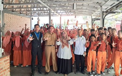 Belajar Bijak Bermedia Digital, MTsN 4 Cirebon Kunjungi Edukasi ke DKIS Kota Cirebon